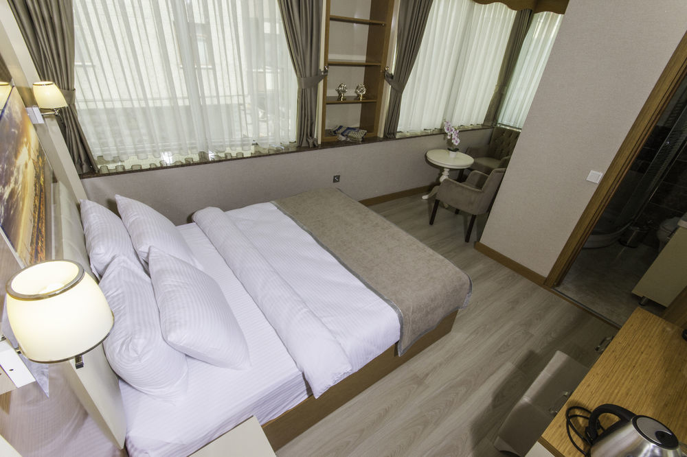 Mars Hotel อิสตันบูล ภายนอก รูปภาพ